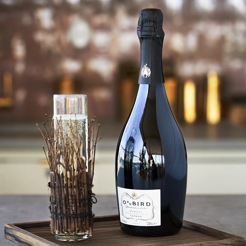 Oddbird Spumante - Alcohol Free Sparkling Wine - Included Premium White Gift Box 6 Oddbird Spumante - Alcohol Free Sparkling Wine - Included Premium White Gift Box - Image 4
